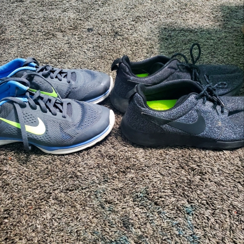 Nike shoe bundle
